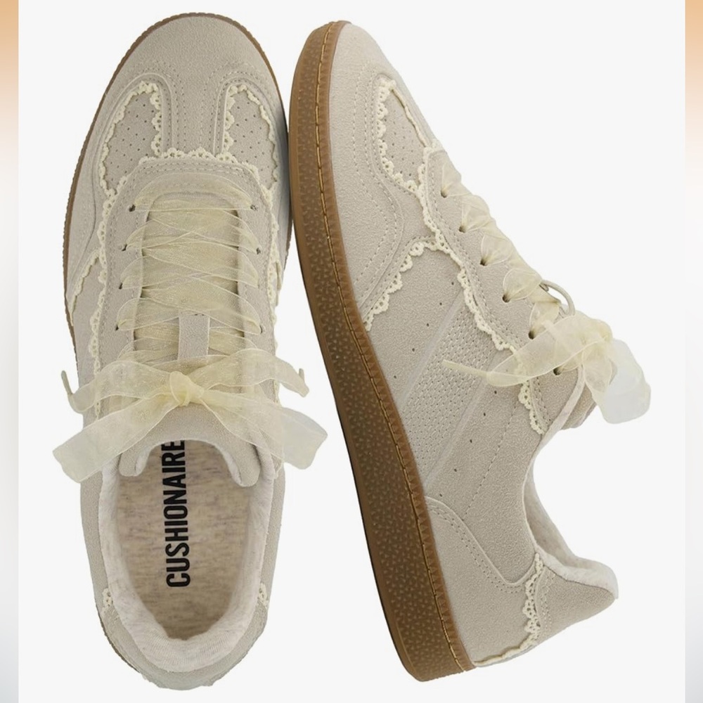 CUSHIONAIRE Women's Belinda Lace Sneakers